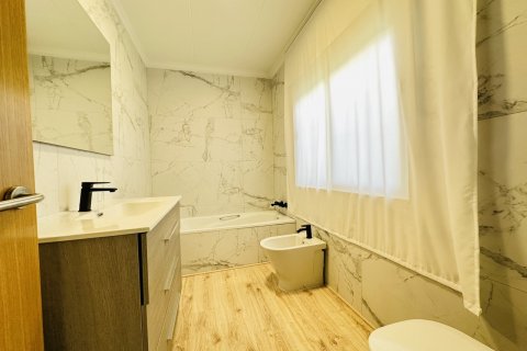 Villa pārdošanā Alicante, Spānijā 5 istabas, 240 m2 Nr. 115975 - attēls 16
