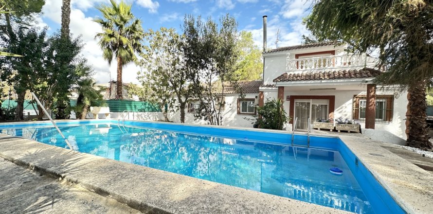 Villa Alicante, Spānijā 5 istabas, 240 m2 Nr. 115975