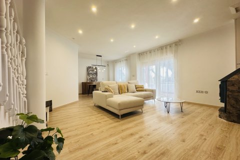 Villa pārdošanā Alicante, Spānijā 5 istabas, 240 m2 Nr. 115975 - attēls 5
