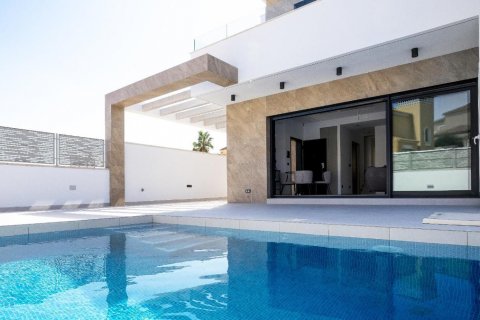 Villa à vendre Alicante, Espagne, 3 chambres, 155 m2 No. 96663 - photo 2