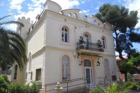 House for sale Barcelona, Spain 2 bedrooms, 650 sq.m. No. 21581 - photo 5