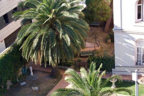 House for sale Barcelona, Spain 2 bedrooms, 650 sq.m. No. 21581 - photo 7