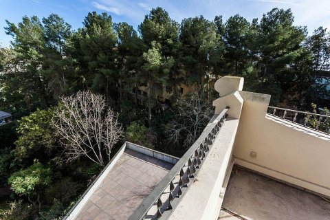 House for sale Barcelona, Spain 11 bedrooms, 800 sq.m. No. 22840 - photo 12
