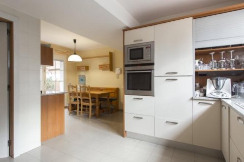House for sale Barcelona, Spain 5 bedrooms, 450 sq.m. No. 21598 - photo 14