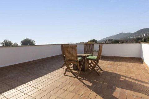 House for sale Barcelona, Spain 5 bedrooms, 450 sq.m. No. 21598 - photo 8