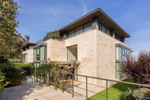 House for sale Barcelona, Spain 5 bedrooms, 782 sq.m. No. 22458 - photo 3