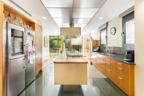 House for sale Barcelona, Spain 5 bedrooms, 782 sq.m. No. 22458 - photo 12