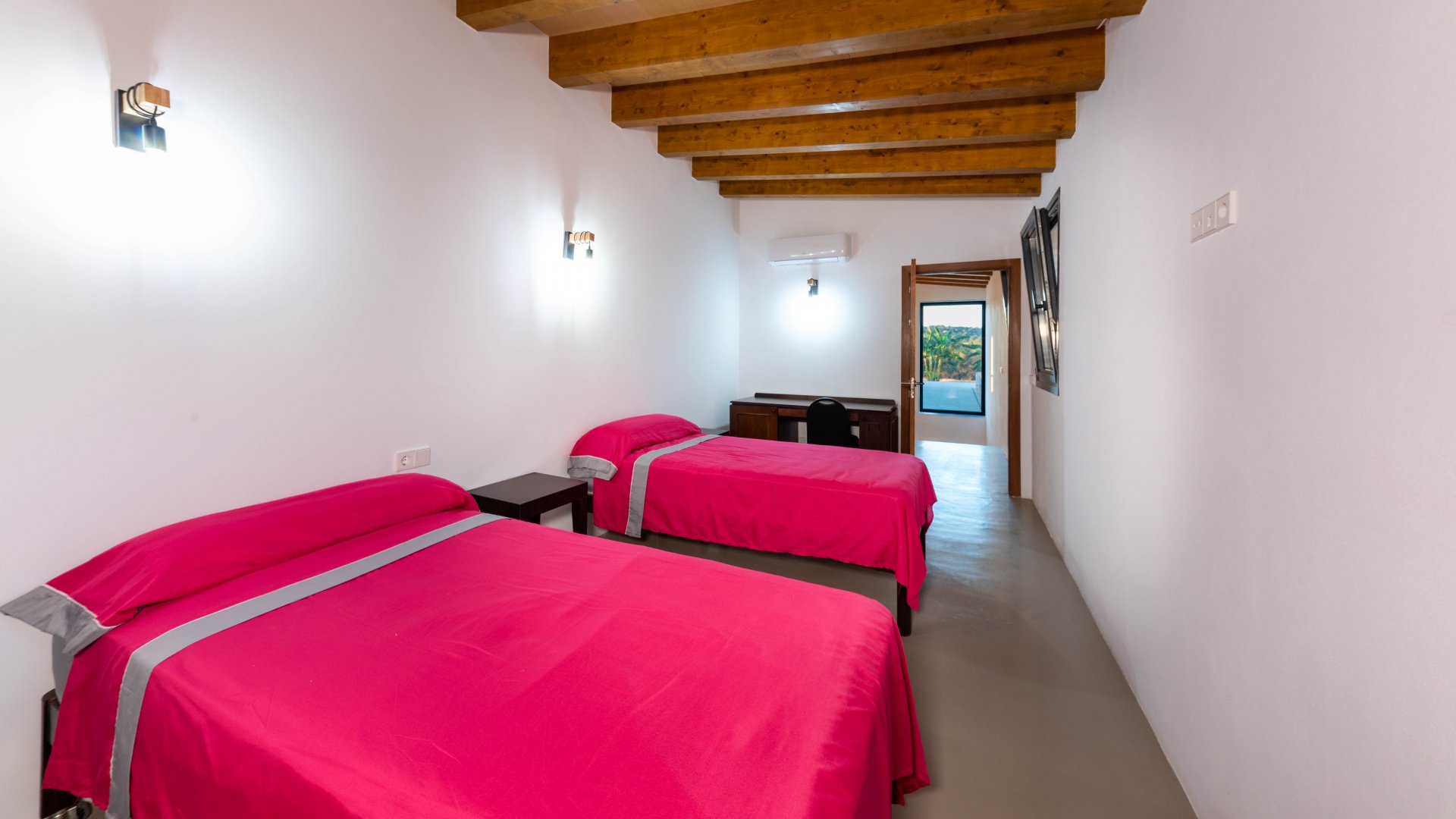 Finca in Campos, Mallorca, Spain 5 bedrooms, 500 sq.m. No. 102206
