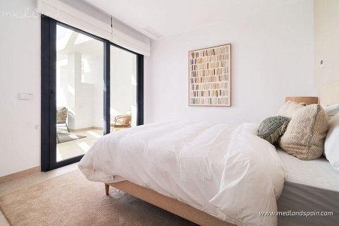 Продажа квартиры в Фуэнхирола, Малага, Испания 3 спальни, 112м2 №104799 - фото 11