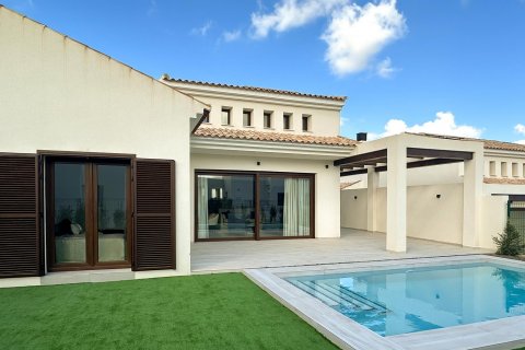 Villa till salu Alicante, Spanien 3 sovrum, 135 kvm. Nr. 100492 - foto 1