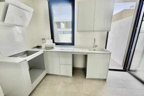 Kaupunkipientalo myytävänä Pilar de la Horadada, Alicante, Espanja, 2 makuuhuonetta, 90 m2 No. 113583 - kuva 15