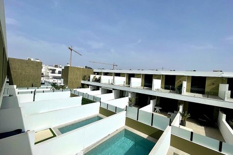 Kaupunkipientalo myytävänä Pilar de la Horadada, Alicante, Espanja, 2 makuuhuonetta, 90 m2 No. 113583 - kuva 5