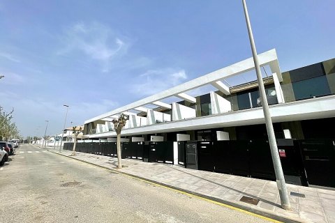Kaupunkipientalo myytävänä Pilar de la Horadada, Alicante, Espanja, 2 makuuhuonetta, 90 m2 No. 113583 - kuva 9