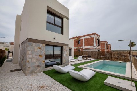 Villa till salu Alicante, Spanien 3 sovrum, 113 kvm. Nr. 112257 - foto 24