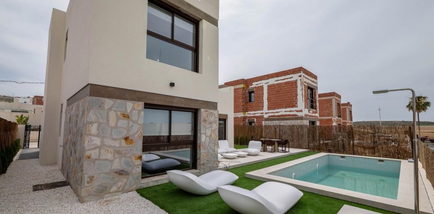 Huvila Alicante, Espanja 3 makuuhuonetta, 113 m2 No. 112257