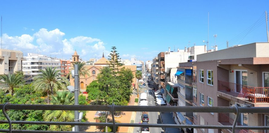 Lägenhet Torrevieja, Alicante, Spanien 4 sovrum, 113 kvm. Nr. 115315