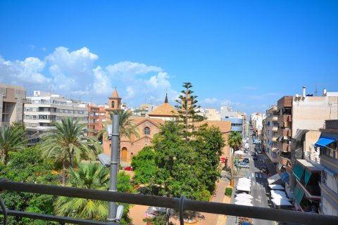 Lägenhet till salu Torrevieja, Alicante, Spanien 4 sovrum, 113 kvm. Nr. 115315 - foto 6