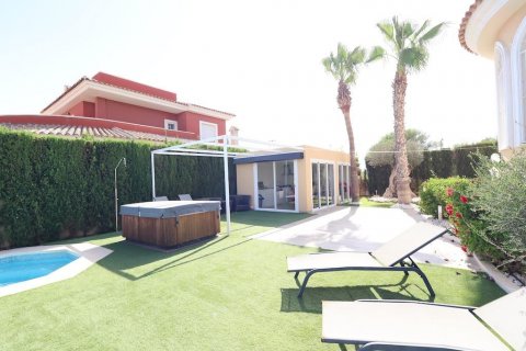 Villa à vendre Ciudad Quesada, Alicante, Espagne, 5 chambres, 358 m2 No. 115359 - photo 4