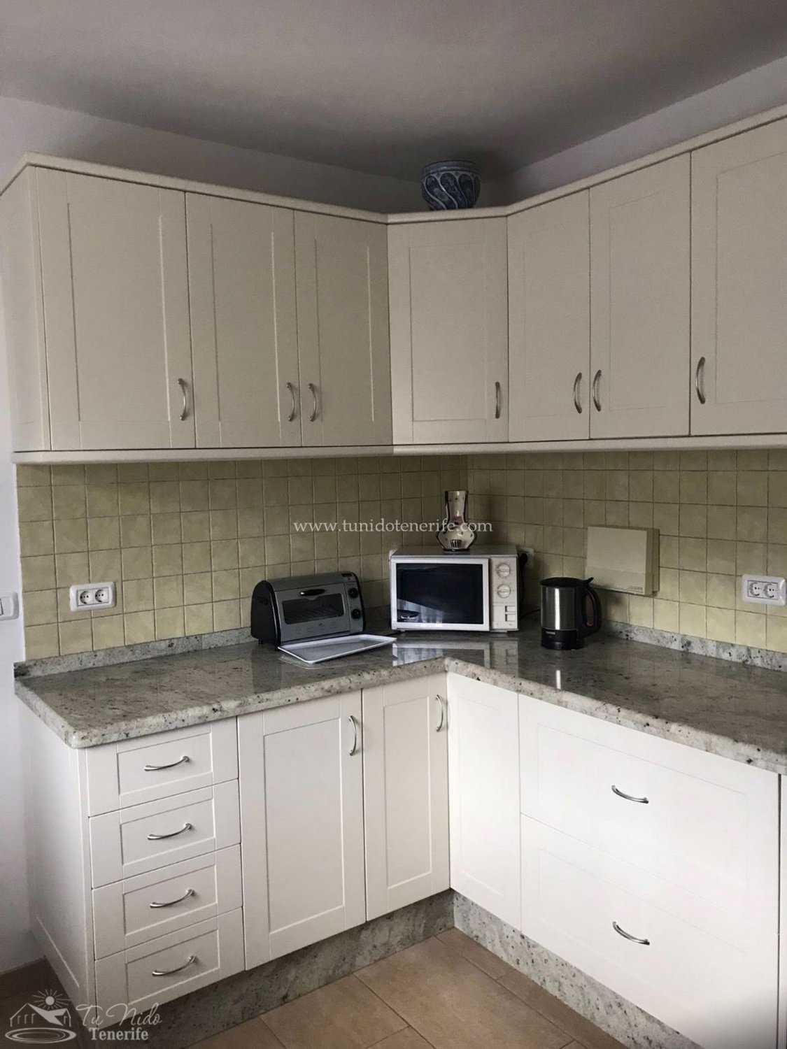 Apartment in Piedra Hincada, Tenerife, Spain 4 bedrooms, 108 sq.m. No. 84491