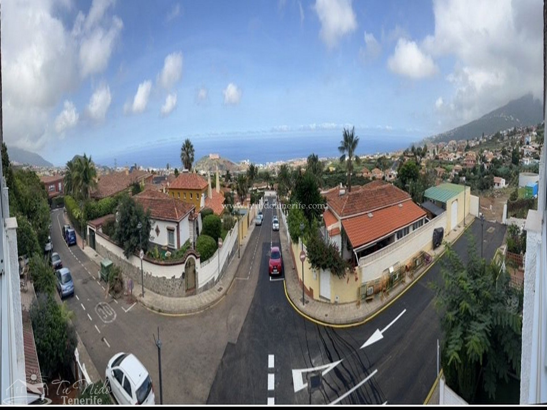 Apartment in Piedra Hincada, Tenerife, Spain 4 bedrooms, 108 sq.m. No. 84491