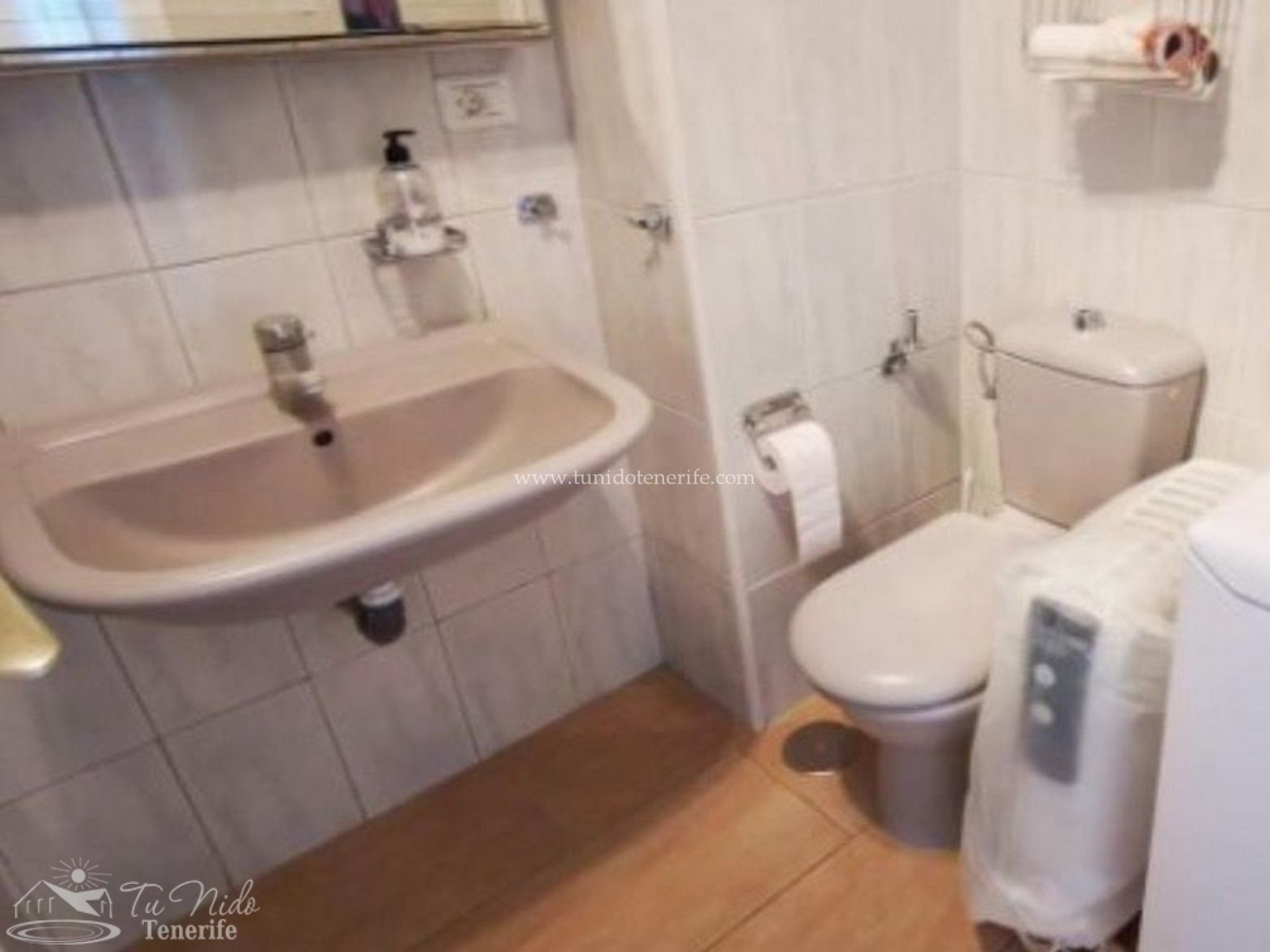 Apartment in Piedra Hincada, Tenerife, Spain 4 bedrooms, 108 sq.m. No. 84491
