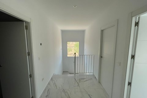Villa en venta Pinoso, Alicante, España 6 dormitorios, 270 m2 No. 114021 - foto 10