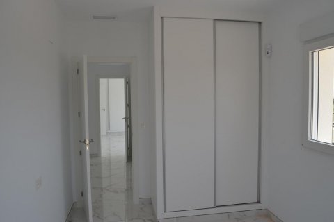 Villa for sale Pinoso, Alicante, Spain 4 bedrooms, 225 sq.m. No. 114023 - photo 17
