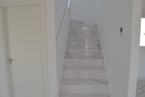 Villa for sale Pinoso, Alicante, Spain 4 bedrooms, 225 sq.m. No. 114023 - photo 29