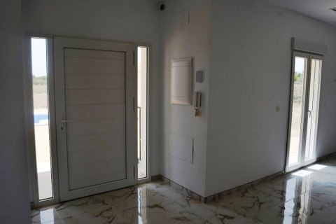 Villa for sale Pinoso, Alicante, Spain 4 bedrooms, 225 sq.m. No. 114023 - photo 8