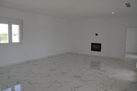 Villa for sale Pinoso, Alicante, Spain 4 bedrooms, 225 sq.m. No. 114023 - photo 10