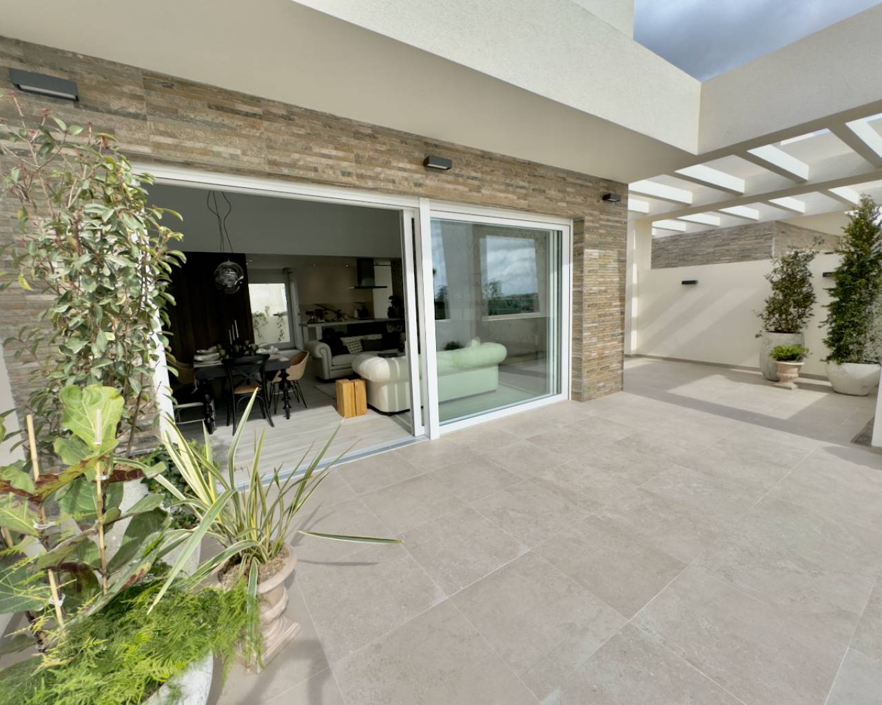 Villa a Algorfa, Alicante, Spagna 3 camere da letto, 134 mq. N° 94377