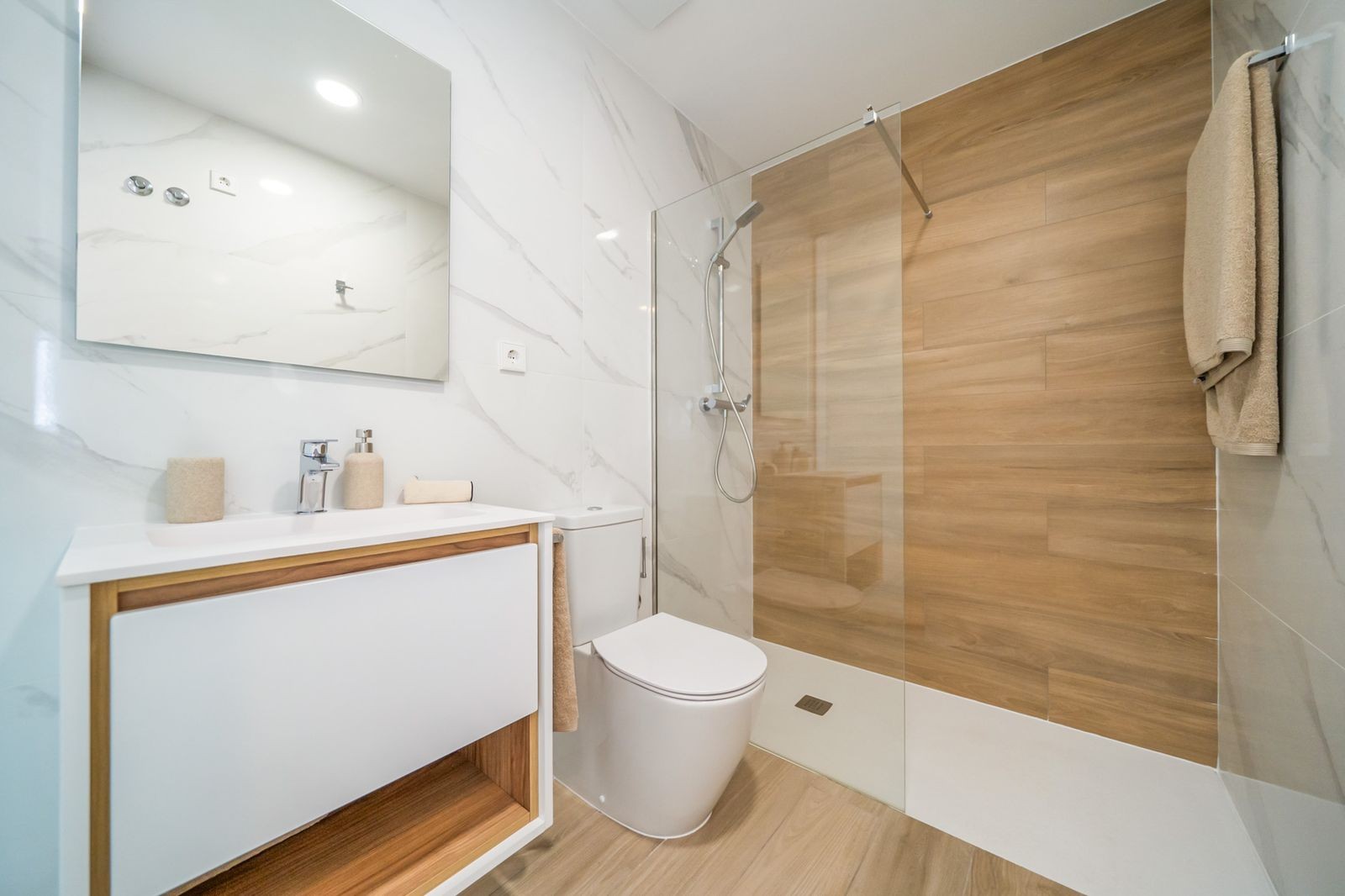 Bungalow a Alicante, Spagna 2 camere da letto, 75 mq. N° 91702