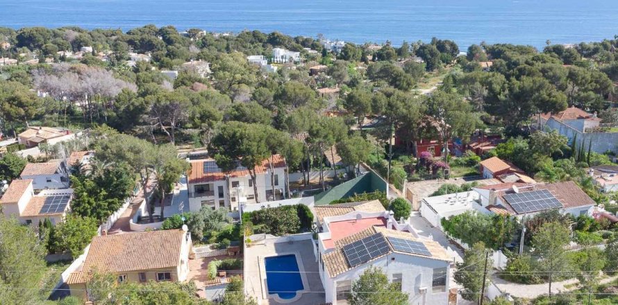 Villa in Denia, Alicante, Spanien 6 Schlafzimmer, 426 m2 Nr. 100037