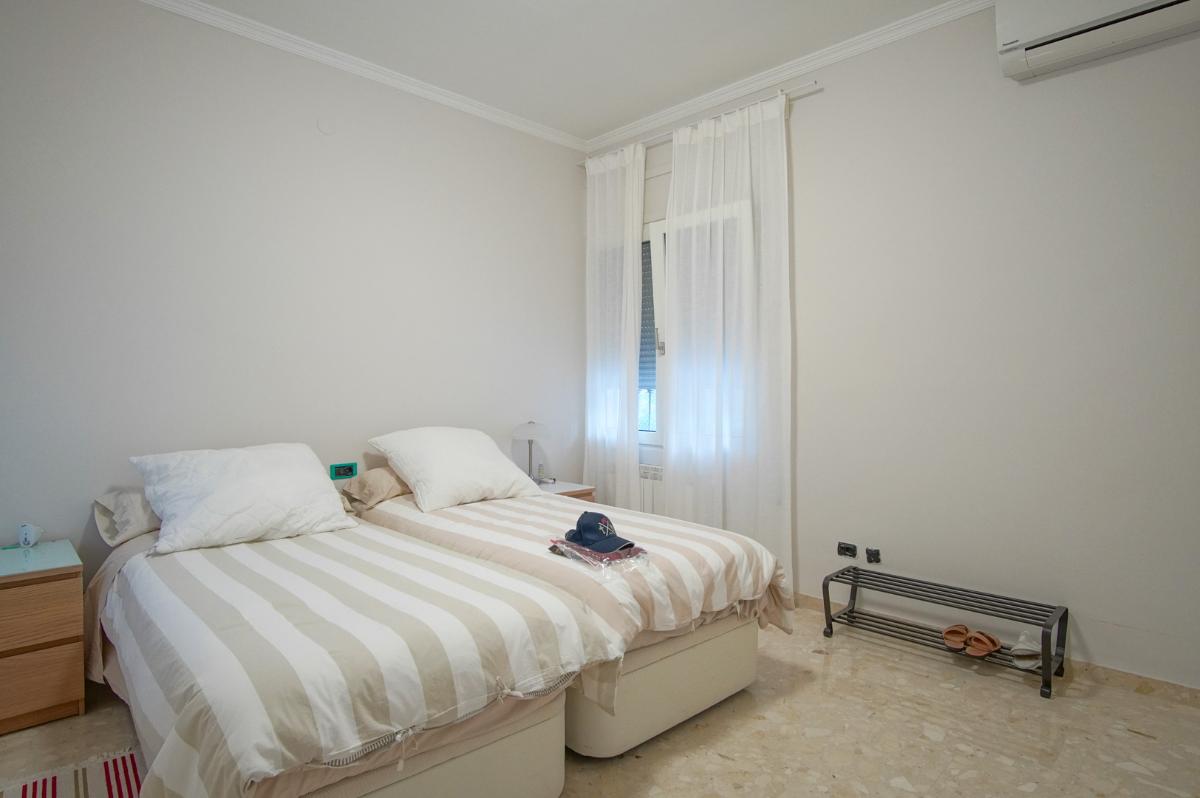 Villa in Denia, Alicante, Spanien 6 Schlafzimmer, 426 m2 Nr. 100037