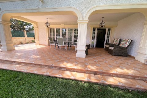 Villa for sale Alicante, Spain 8 bedrooms, 543 sq.m. No. 115647 - photo 7