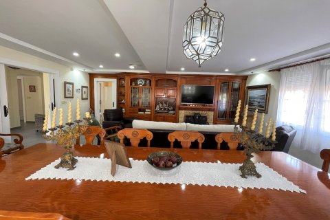 Villa for sale Alicante, Spain 8 bedrooms, 543 sq.m. No. 115647 - photo 10