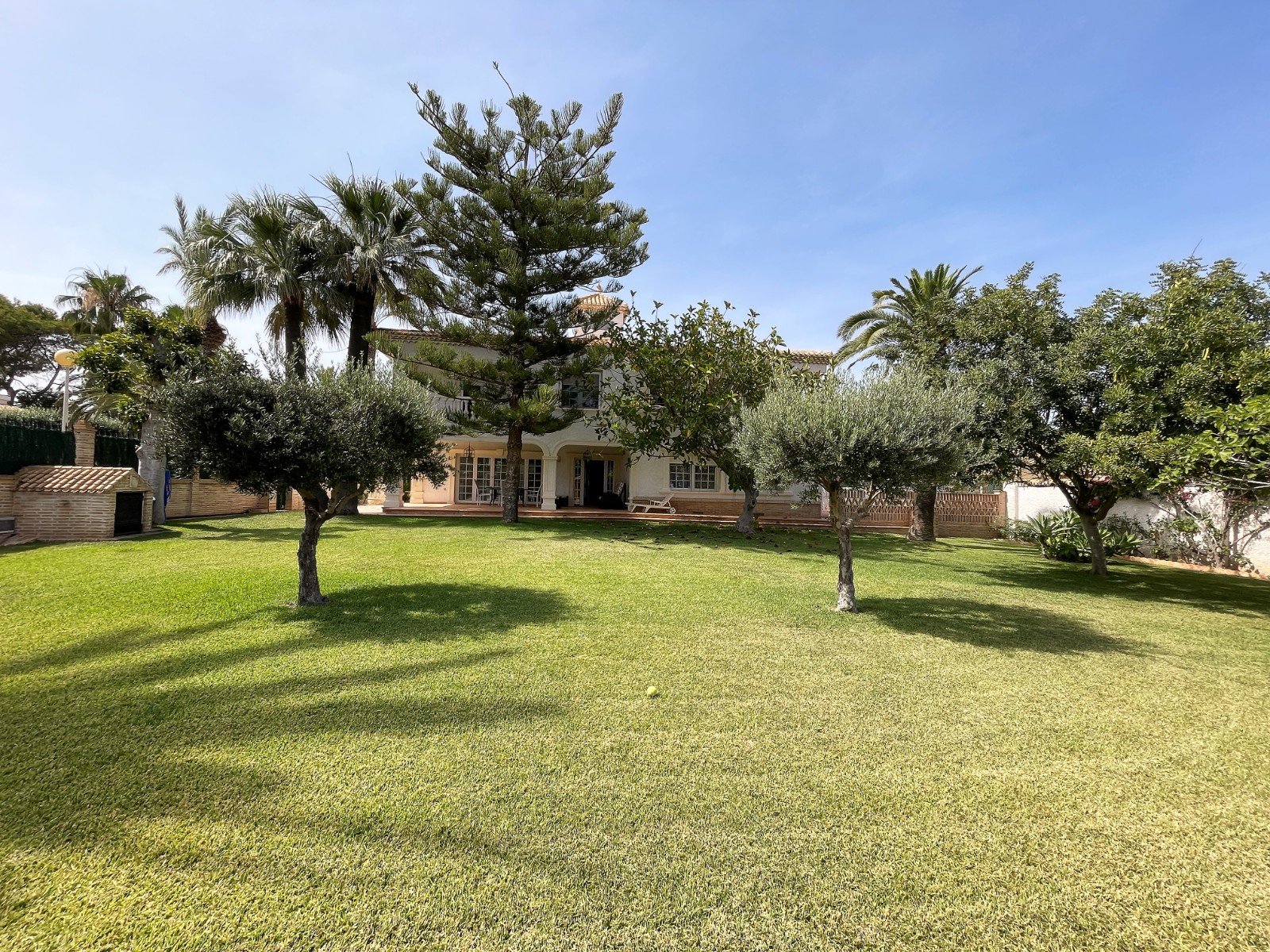 Villa en Alicante, España 8 dormitorios, 543 m2 No. 115647