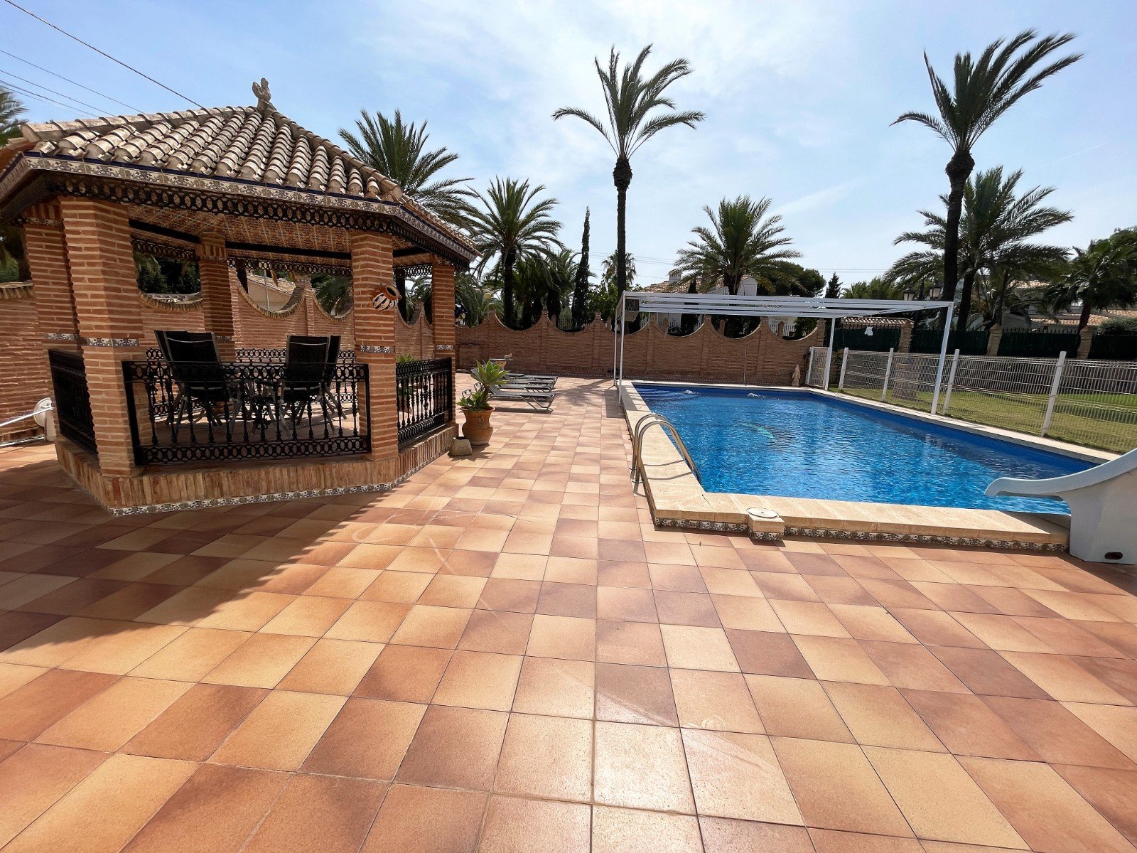 Villa en Alicante, España 8 dormitorios, 543 m2 No. 115647