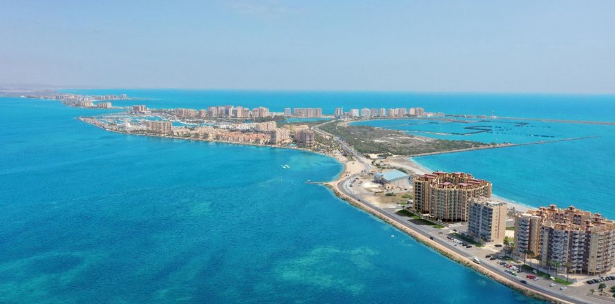 Apartamento La Manga del Mar Menor, Murcia, España 3 dormitorios, 131 m2 No. 111528