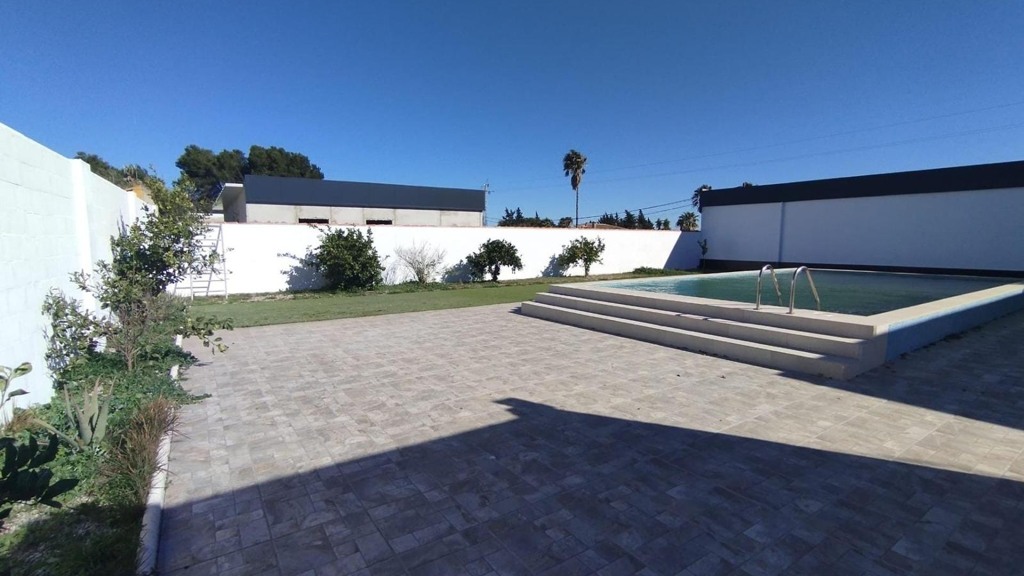 Villa à Chiclana de la Frontera, Cadiz, Espagne 3 chambres, 90 m2 No. 106397