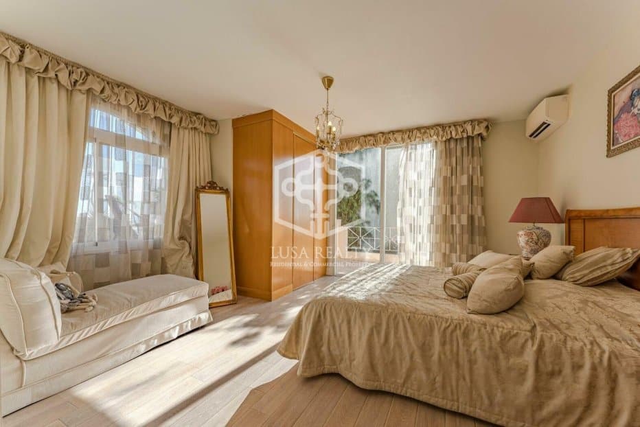 Villa a Adeje, Tenerife, Spagna 6 camere da letto, 732 mq. N° 94465