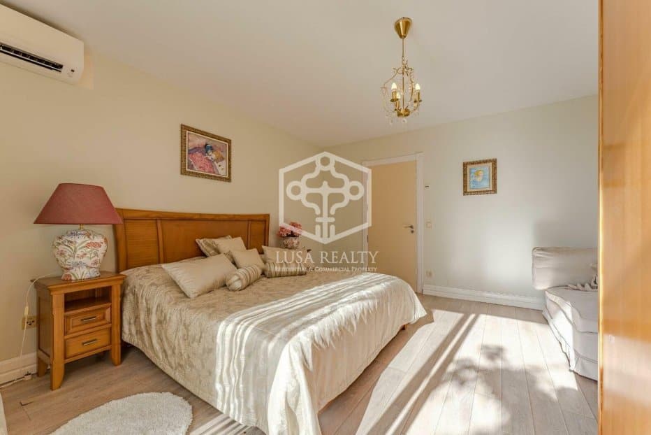 Villa a Adeje, Tenerife, Spagna 6 camere da letto, 732 mq. N° 94465