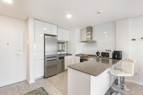 Huoneisto myytävänä Alicante, Espanja, 2 makuuhuonetta, 84 m2 No. 112887 - kuva 14