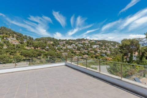 Talo myytävänä Blanes, Girona, Espanja, 4 makuuhuonetta, 412 m2 No. 22785 - kuva 17