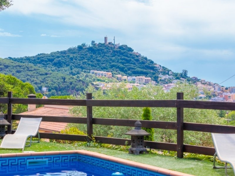 Casa a Blanes, Girona, Spagna 5 camere da letto, 274 mq. N° 22991
