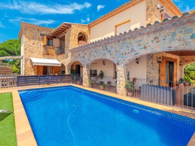 Casa a Blanes, Girona, Spagna 5 camere da letto, 274 mq. N° 22991