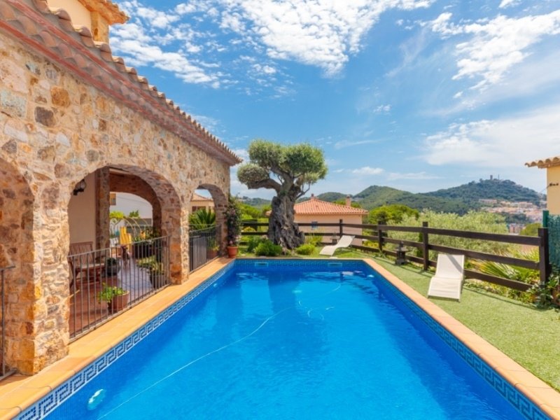 Casa a Blanes, Girona, Spagna 5 camere da letto, 274 mq. N° 22991