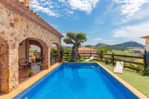 Сasa en venta Blanes, Gerona, España 5 dormitorios, 274 m2 No. 22991 - foto 3