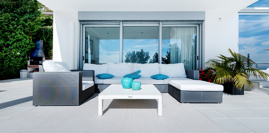 House Blanes, Girona, Spain 4 bedrooms, 850 sq.m. No. 22825