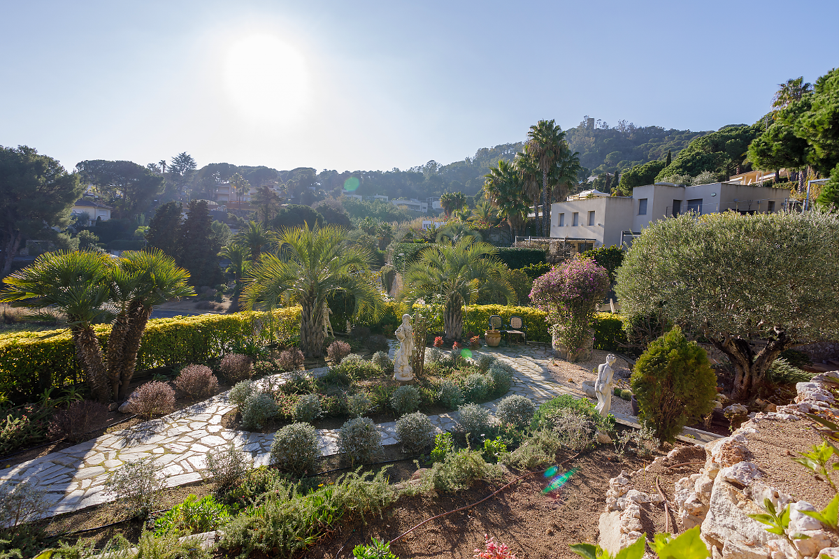 Talo Blanes, Girona, Espanja 4 makuuhuonetta, 455 m2 No. 22922